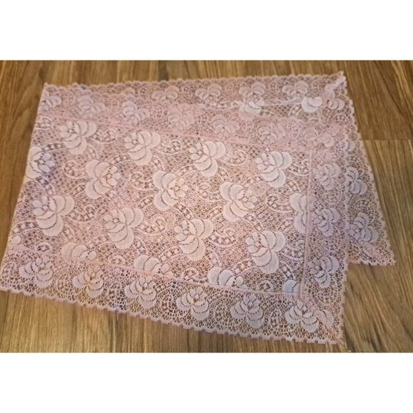 Pink Lace Table Runner Floral Dresser Scarf Cottage Country Farmhouse 41x13 - Picture 1 of 3